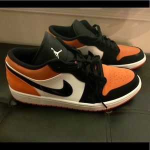 Jordan 1 Low Shattered Backboard